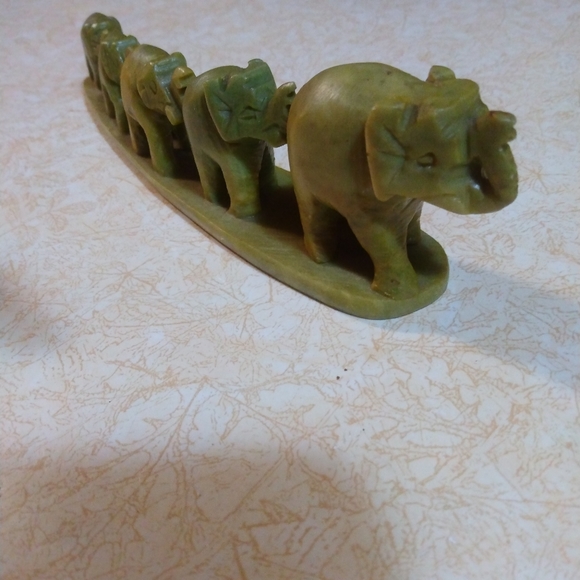 Five Stone Hand Carved Family of Elephants Figures made India - Picture 6 of 6